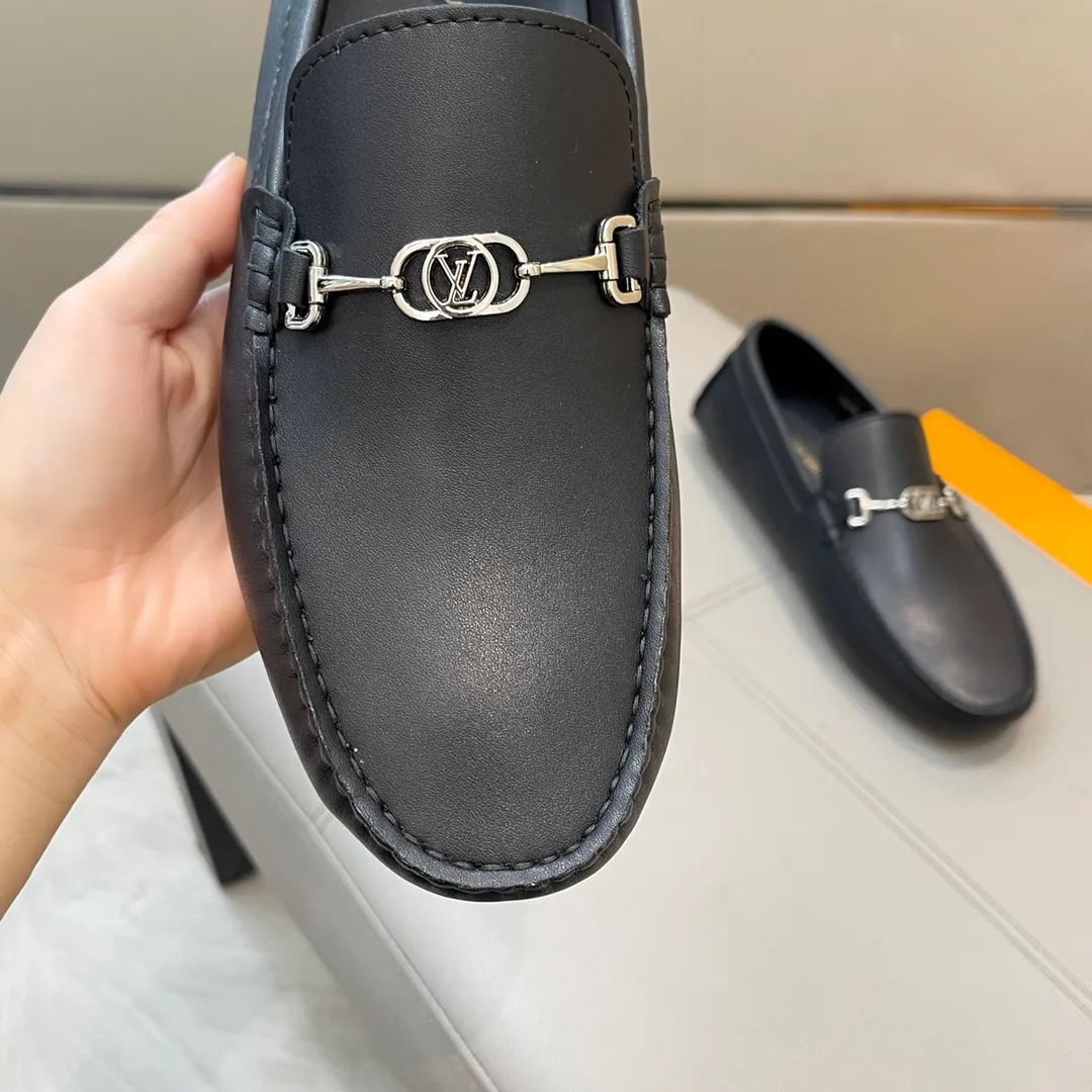 Factory price: 460💰LV men's beanie shoes 2025 official website synchronized <market top version> cowhide grain ➕ black cow lining original packaging. Size 38-45